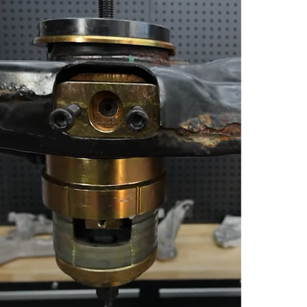 Speziaal gereedschap voor VAG motorsteunlager / subframe, voor aluminium- en stalen frames, generatie I, II, III.